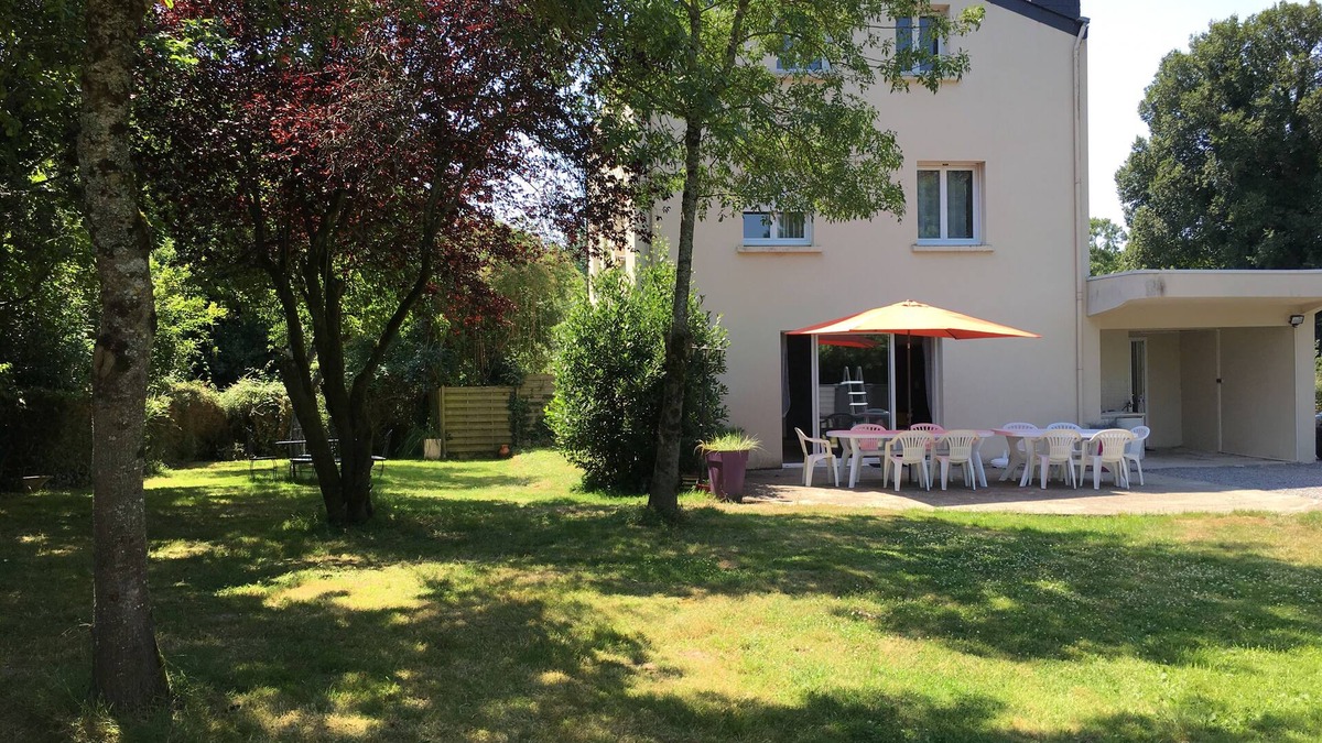 Saint-Malo-de-Guersac Cottage | Large house with heated swimming pool, very pleasant, quiet, classified 3 *.