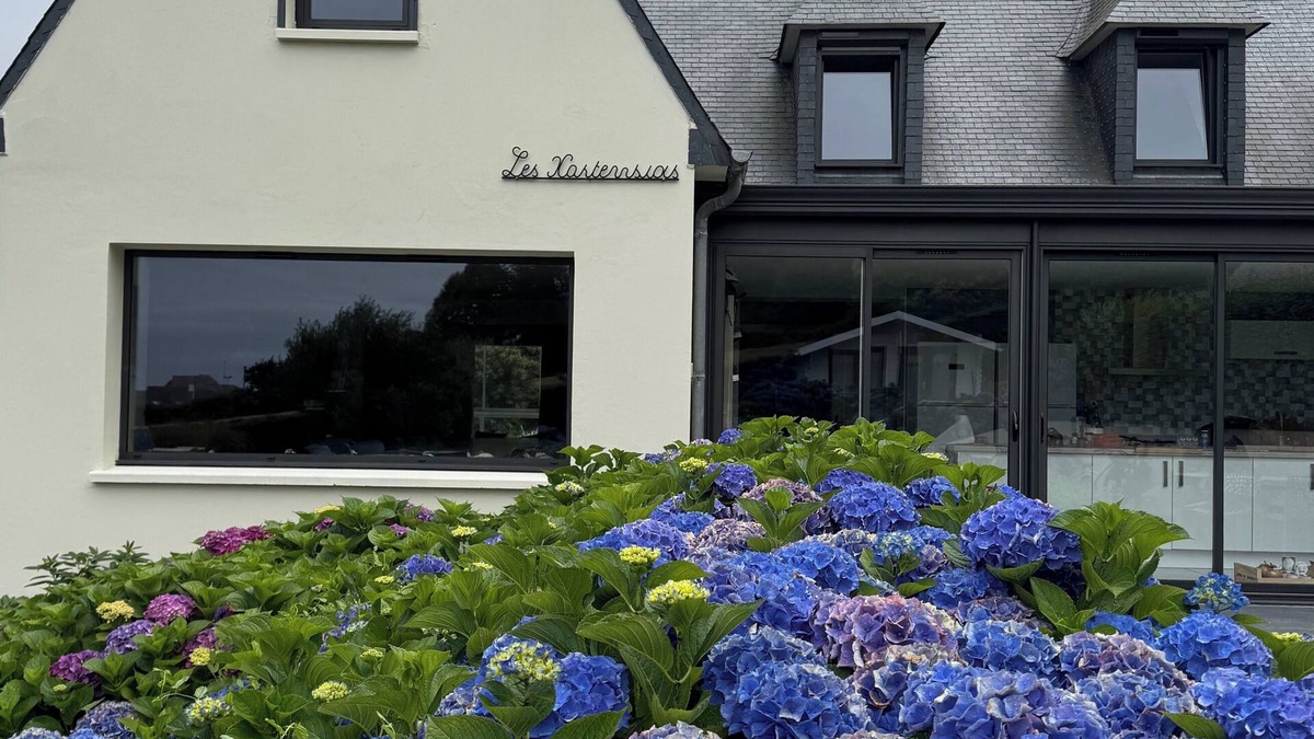 Trevou-Treguignec House | Large house 180m from the sea, beautiful beach of Trestel