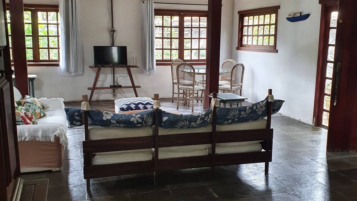 Alto de Buzios House | Large house in Geribá with pool near the beach