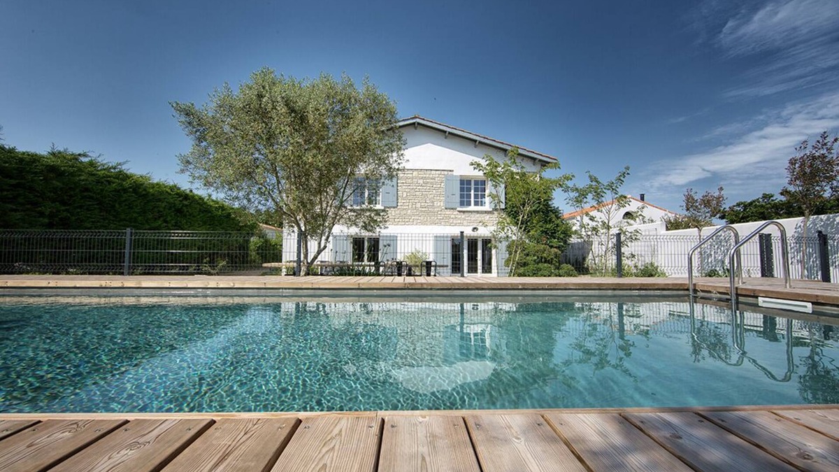 La Bree-les-Bains House | Large house completely renovated with heated swimming pool, for up to 18 people