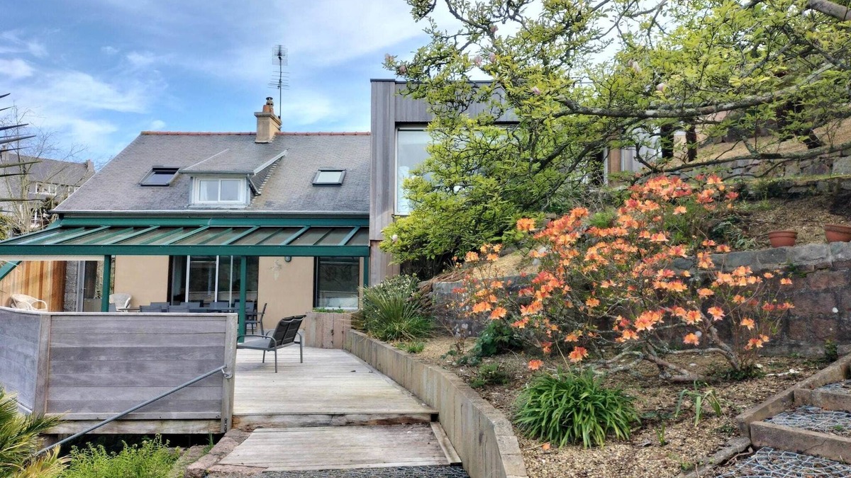 Trebeurden House | Large House Near Beach for 12