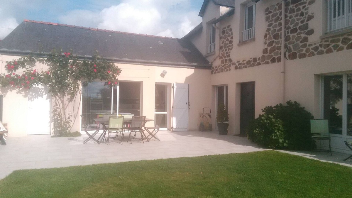 Irodouer House | Large house with garden in the heart of the Rennes, Dinan, Saint Malo triangle