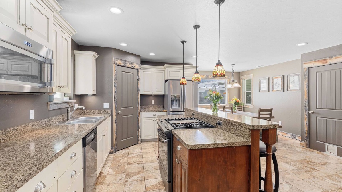 Thayne House | Large house with lots of space. Just minutes away from national forest.