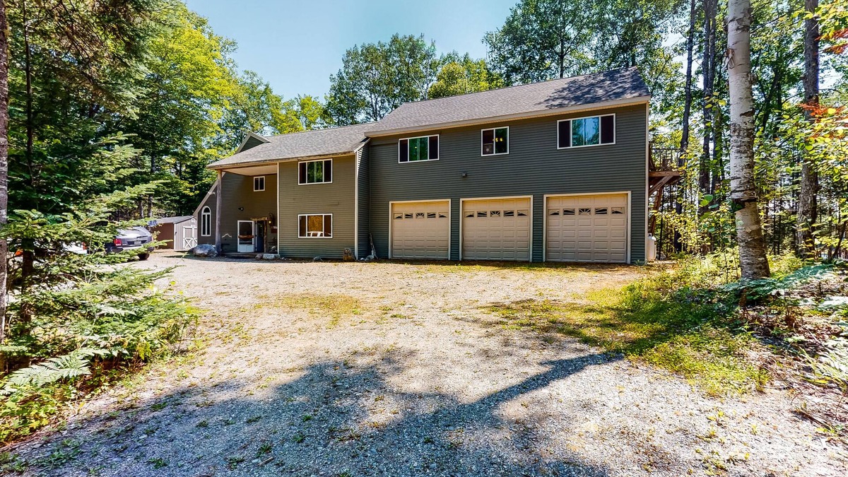 Mariaville House | Large lakefront home great for multiple groups - dogs welcome