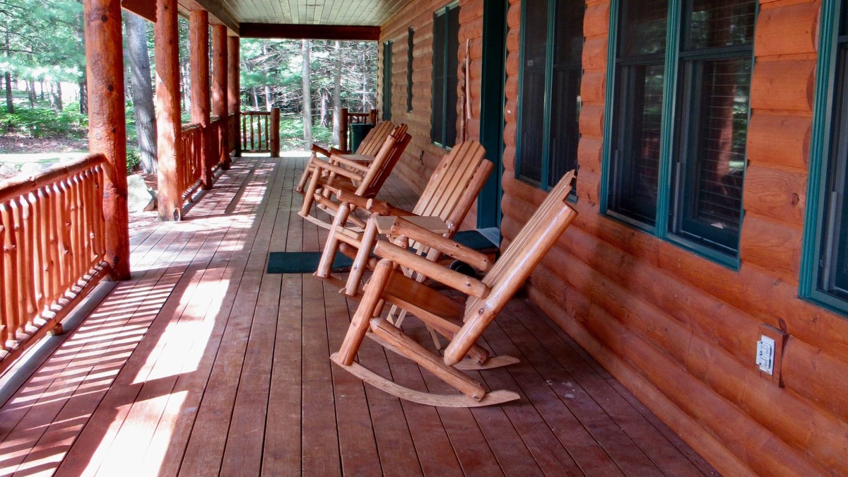 Bitely House | Large lodge perfect for a relaxing, quiet getaway.
