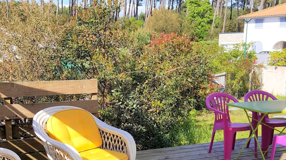 Labenne Apartment | Large lodge under the pines, quiet/garden, 2CH/BICYCLES/bbq/wifi/Rated 3*.
