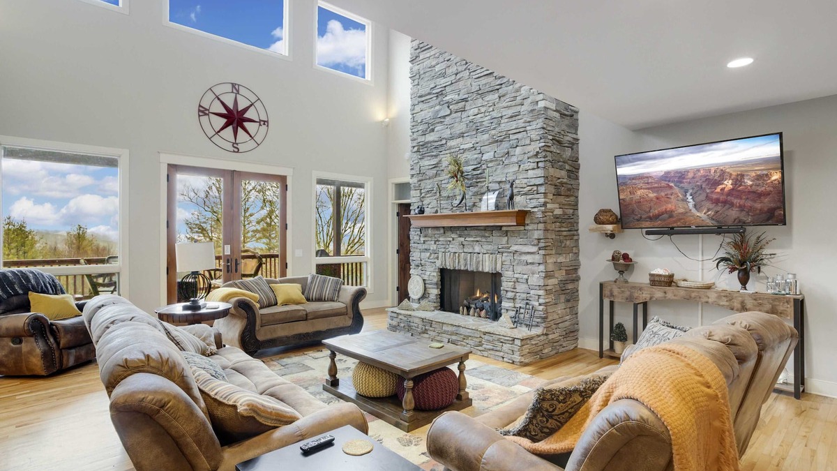 Banner Elk Cabin | Large Luxury Home with Great Views