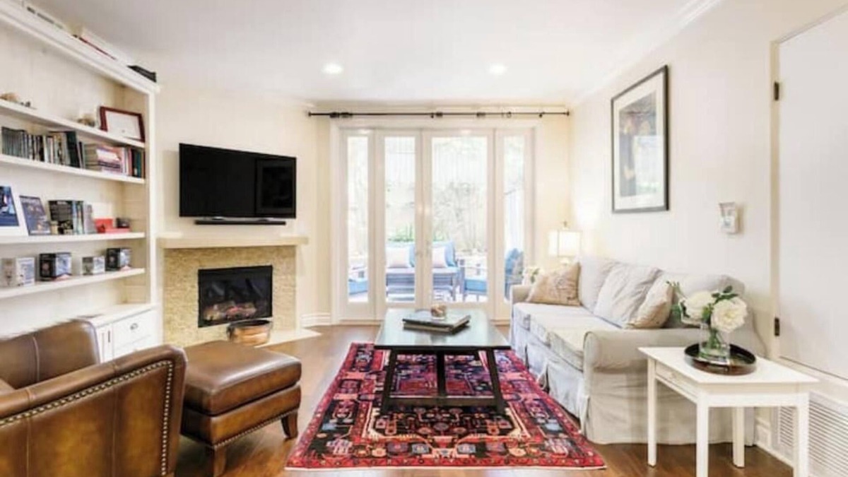 Studio City Condo | Large Luxury Tuscan Villa Style Condo + Huge Patio