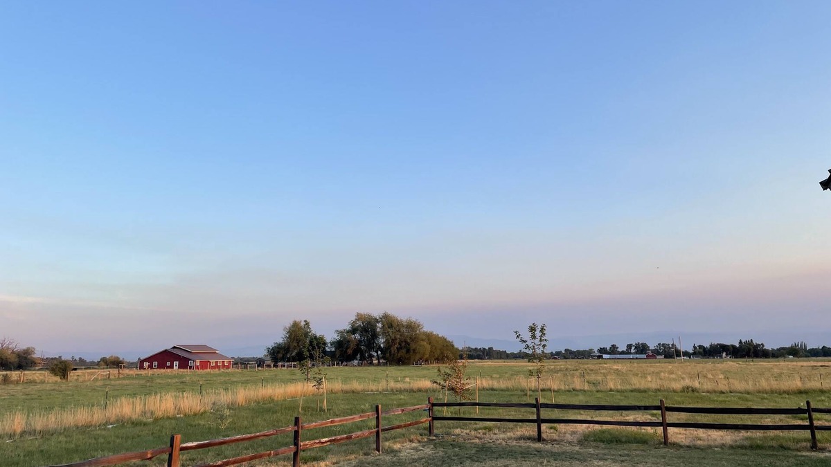 Ellensburg House | Large Modern Farmhouse -Country living at it's finest!