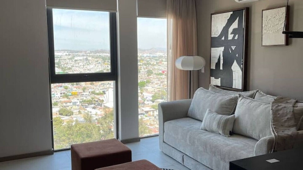 Puerta de Hierro Apartment | Large Modern New Apartment Near Andares