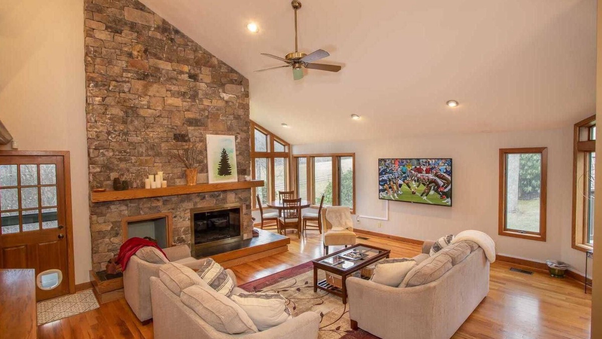Blowing Rock Cabin | Large Mountain Retreat Near Downtown