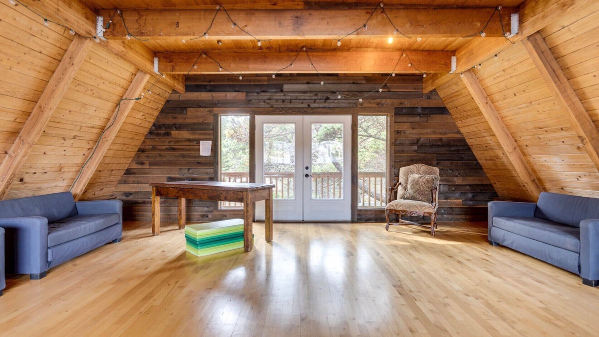 Agate Beach House | Large Newport Home, Close to Beach & Coastal Attractions!