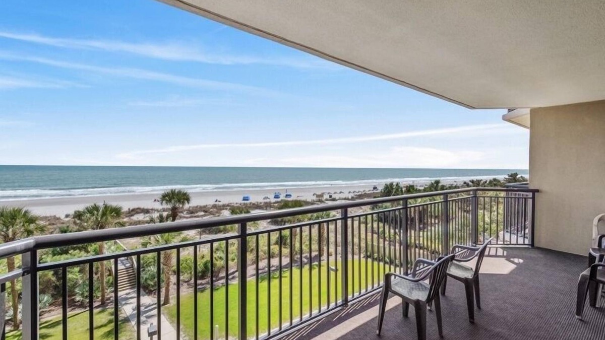 Golden Mile Condo | Large Oceanfront 3 Bed/3 Bath Unit - by Luxury Beach Rentals