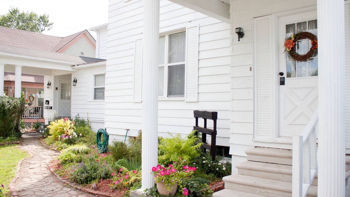 Marine City Apartment | Large, private condo in Downtown Marine City