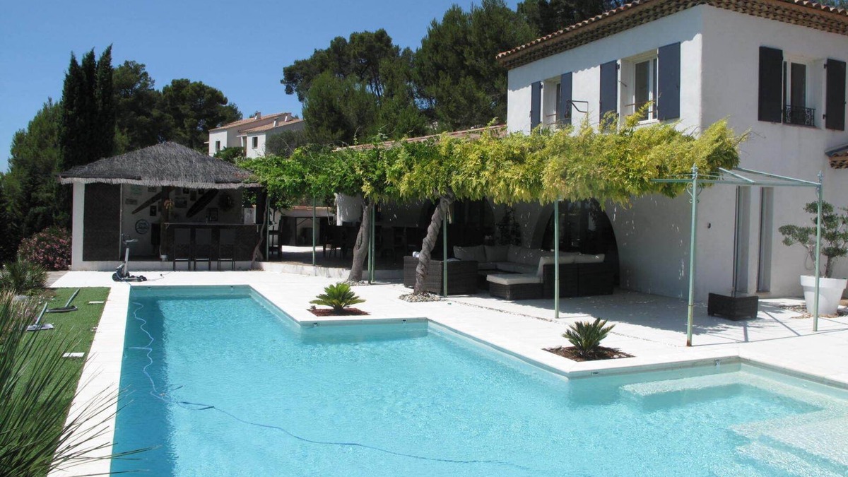 Meyreuil Villa | Large quiet villa near Aix en Provence