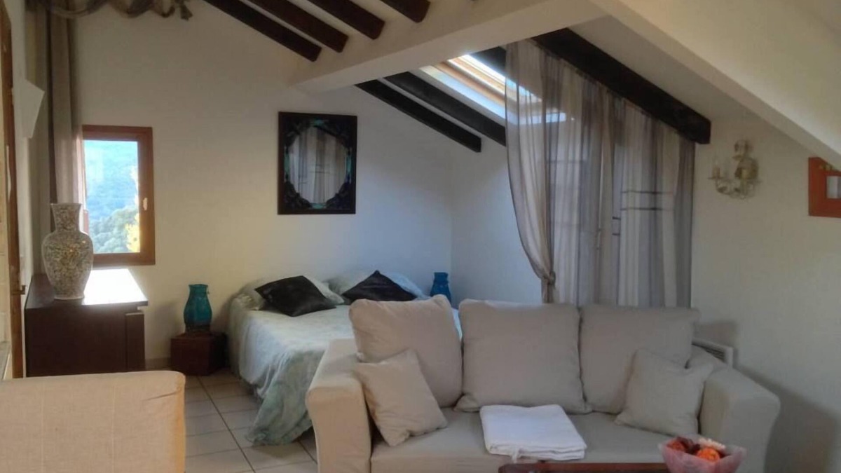 Sainte-Lucie-de-Tallano Cottage | Large studio a small love n est. furnished accommodation 3 *