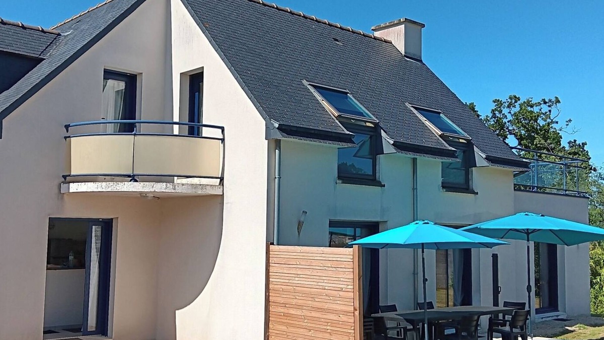 Binic House | Large seaside house