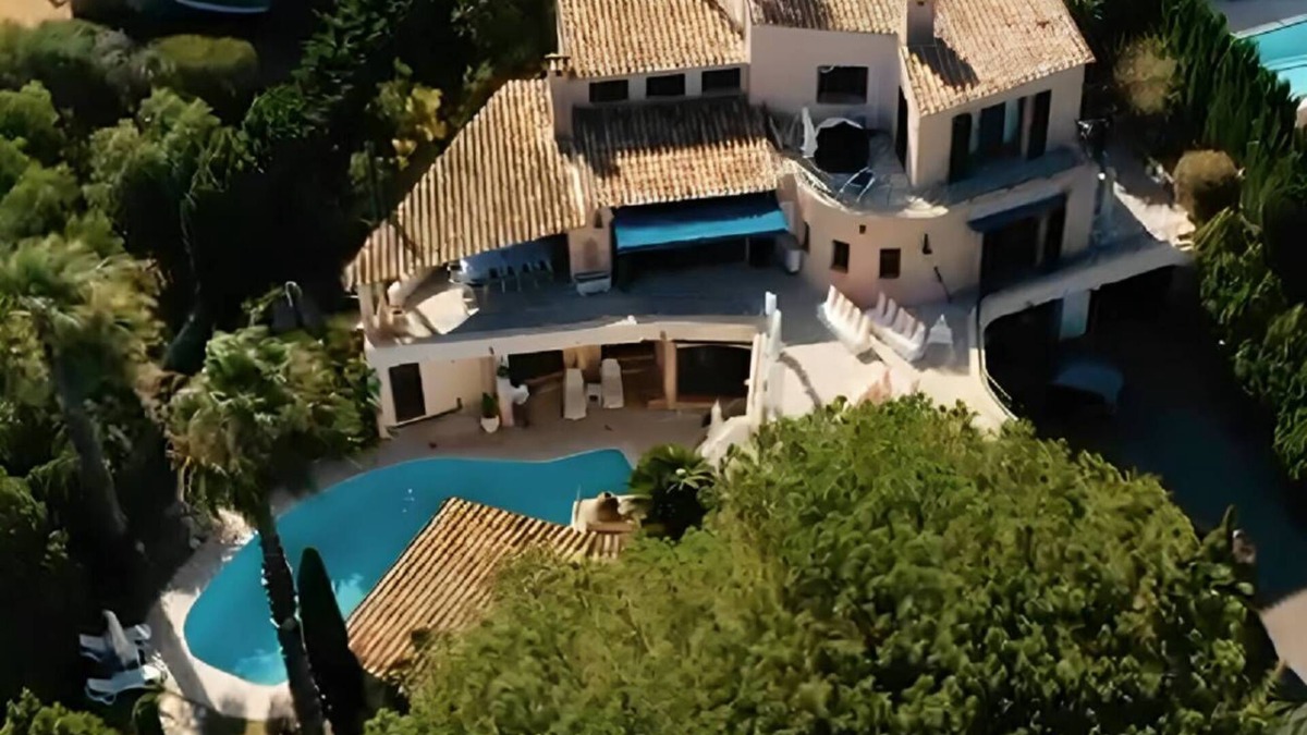 Les Termes House | Large sea-view villa with 3 independent apartments
