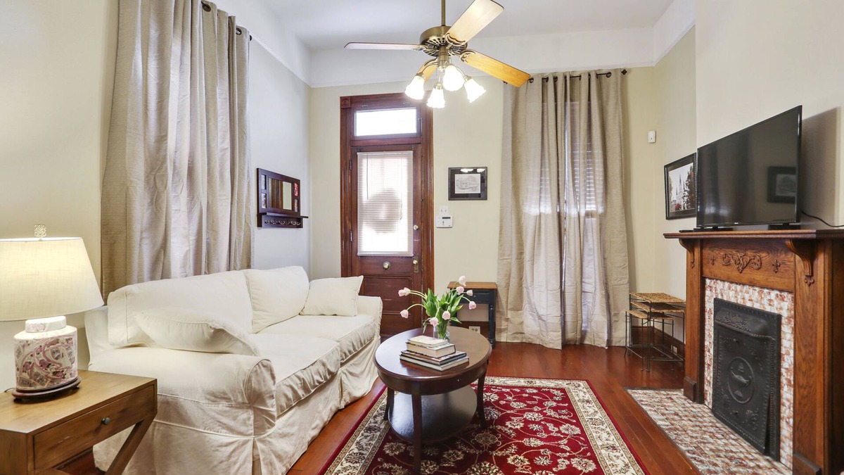 Audubon House | Large Shotgun Double In Perfect Uptown Location