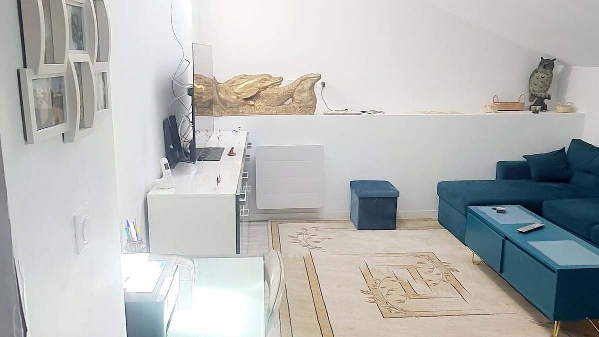 La Ricamarie Apartment | Large, spacious bedroom