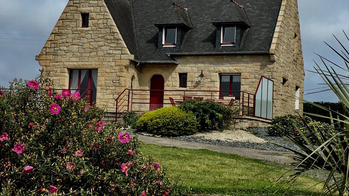 Lanmodez House | Large stone house facing Brehat Island - Sea view
