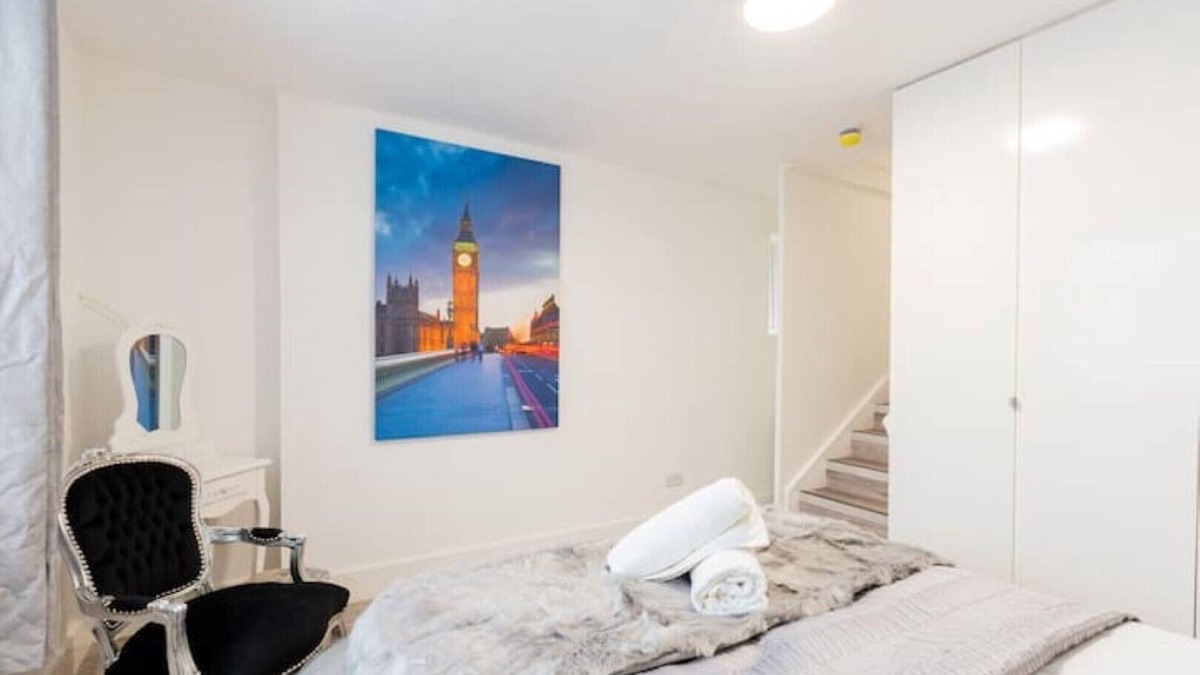 Kensal Green Apartment | Large Studio Apartment 30 mins to Oxford Street