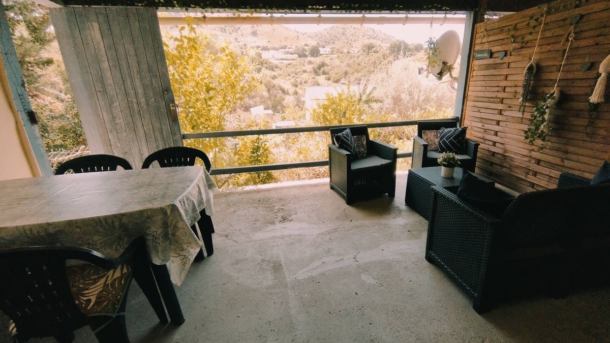Sarrola-Carcopino House | Large studio on the ground floor of a villa at the entrance to Ajaccio