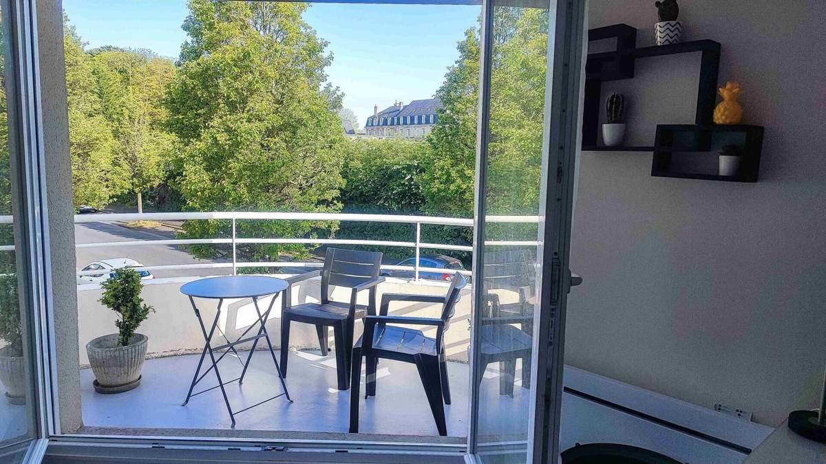Les Coutures Apartment | Large studio in city center