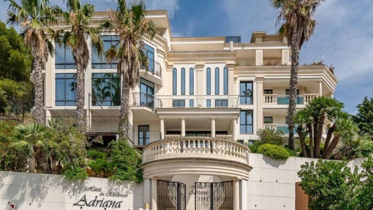 Carry-le-Rouet Apartment | Large studio with luxury terrace, full village view and close to the sea
