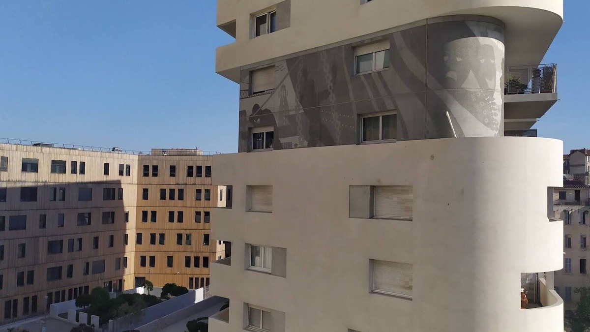 Saint-Mauront Apartment | Large T3 with terrace quai d'Arrenc CGM district sea view near old port