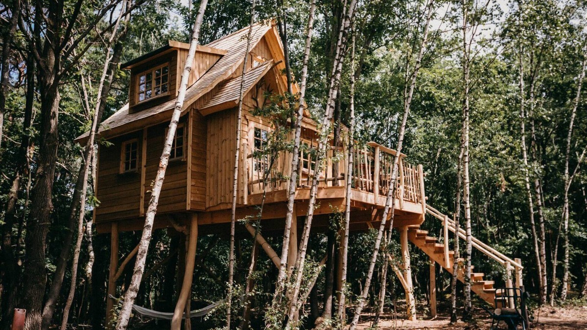 Maaseik House | Large treehouse ideal for larger families or group of friends