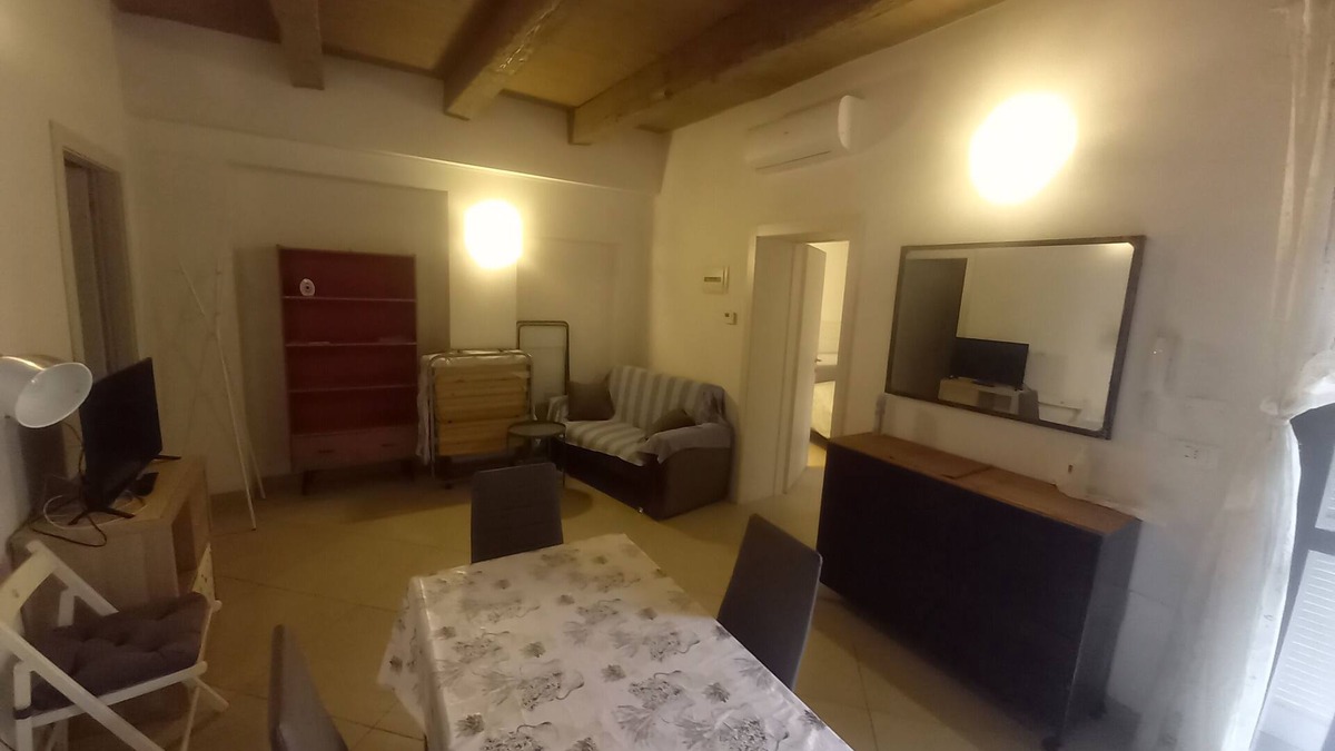 Faenza Apartment | Large two-room apartment on the ground floor on an internal courtyard