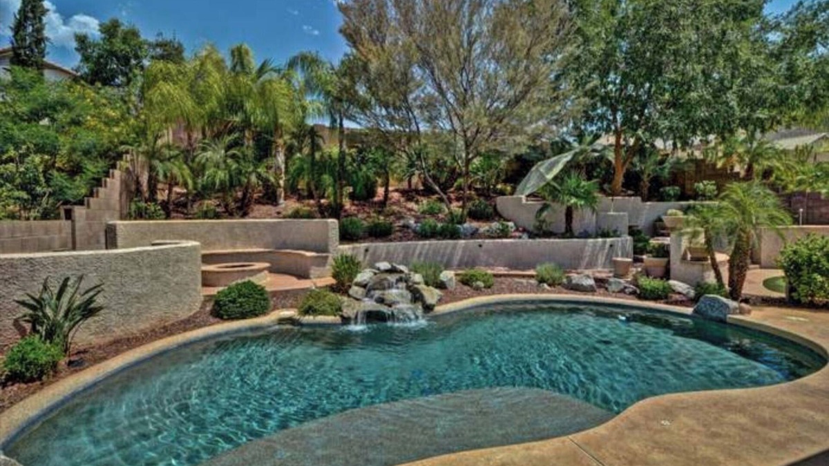 Stetson Valley House | largehome located in one of the most desirable neighborhoods in Arizona