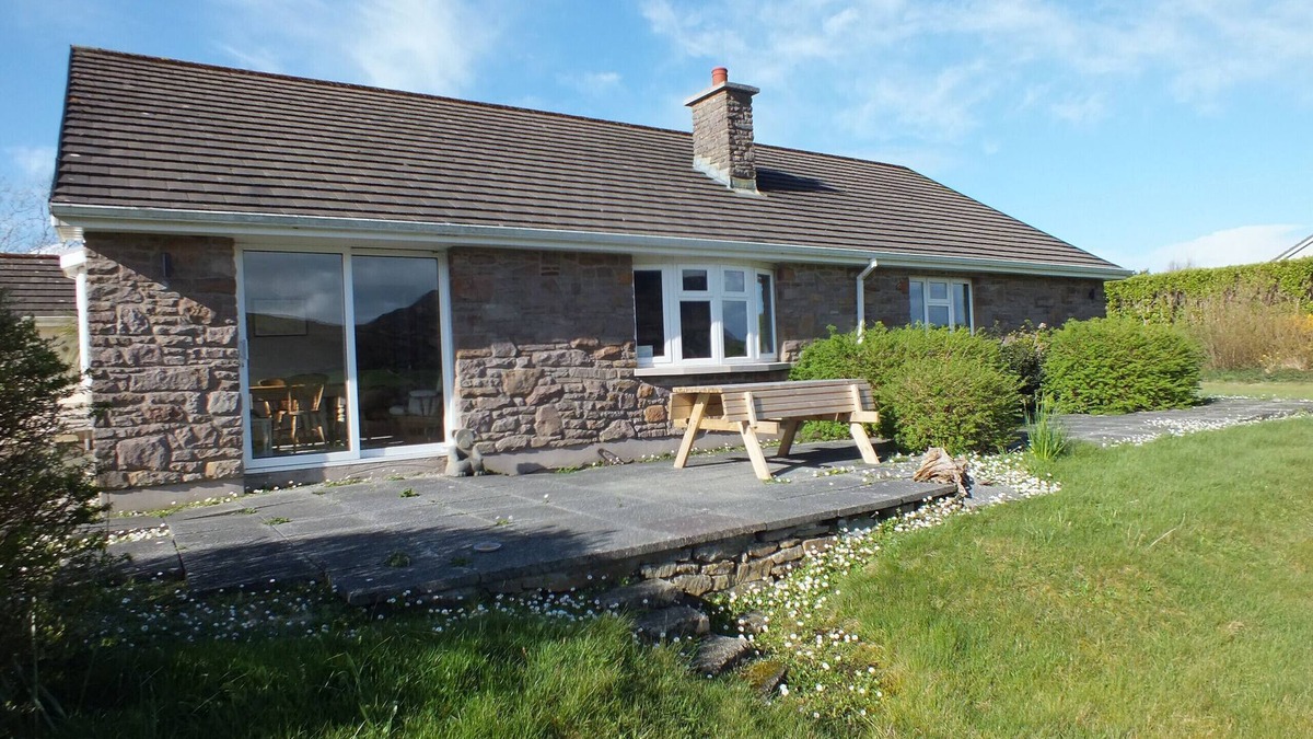 Caragh House | Lark Rise Holiday Home Glenbeigh