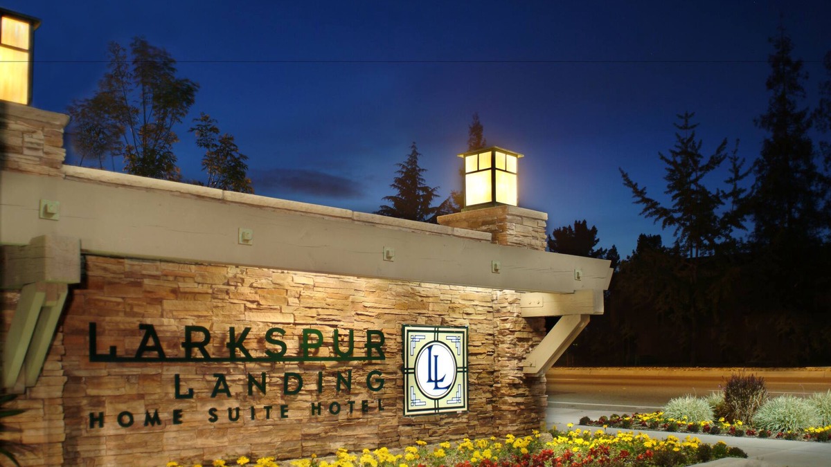 Sacramento Hotel | Larkspur Landing Extended Stay Suites Sacramento