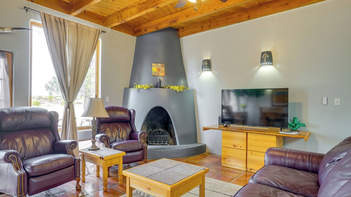 Mesilla Park House | Las Cruces Vacation Rental - 3 Mi to NMSU