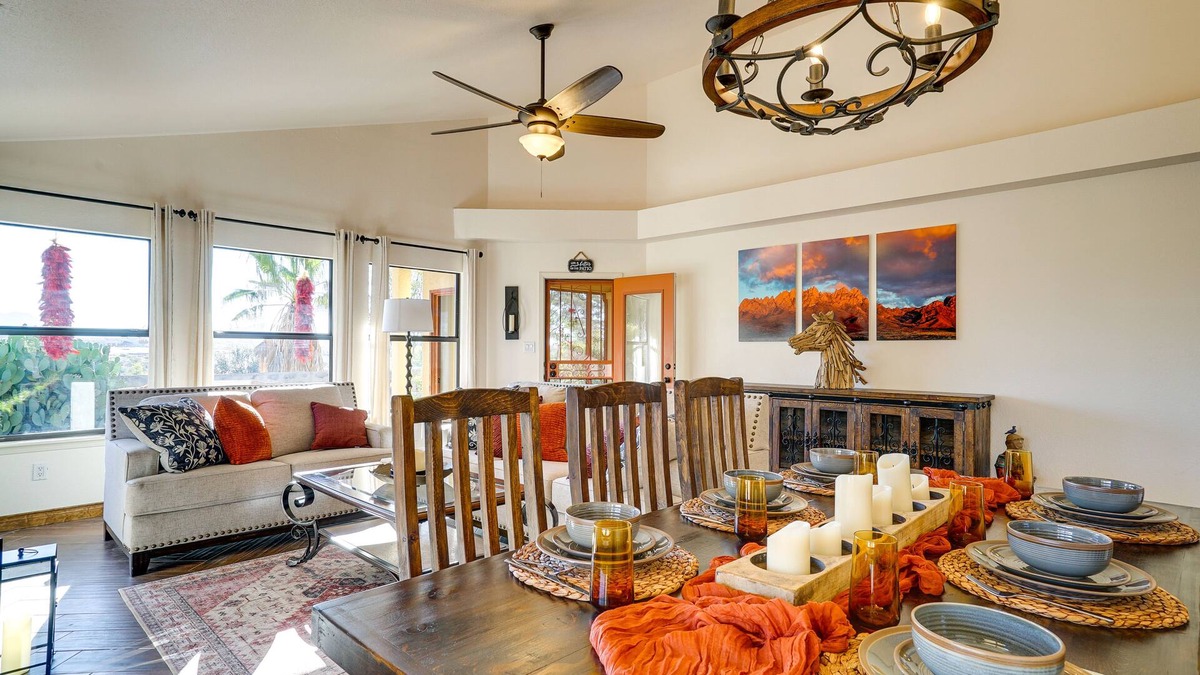Las Cruces House | Las Cruces Vacation Rental with Mountain Views!