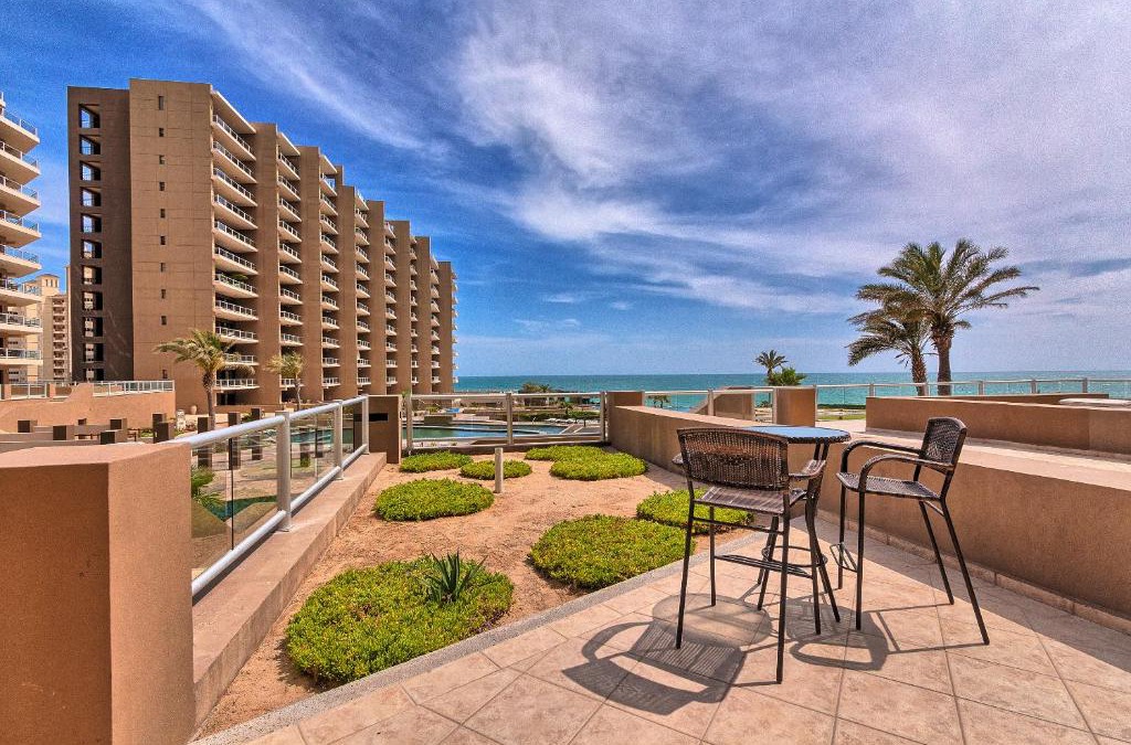 Puerto Penasco Apartment | Las Palomas 2BR GROUND FLOOR Huge Patio/Closest to Lazy River/Steps to Beach