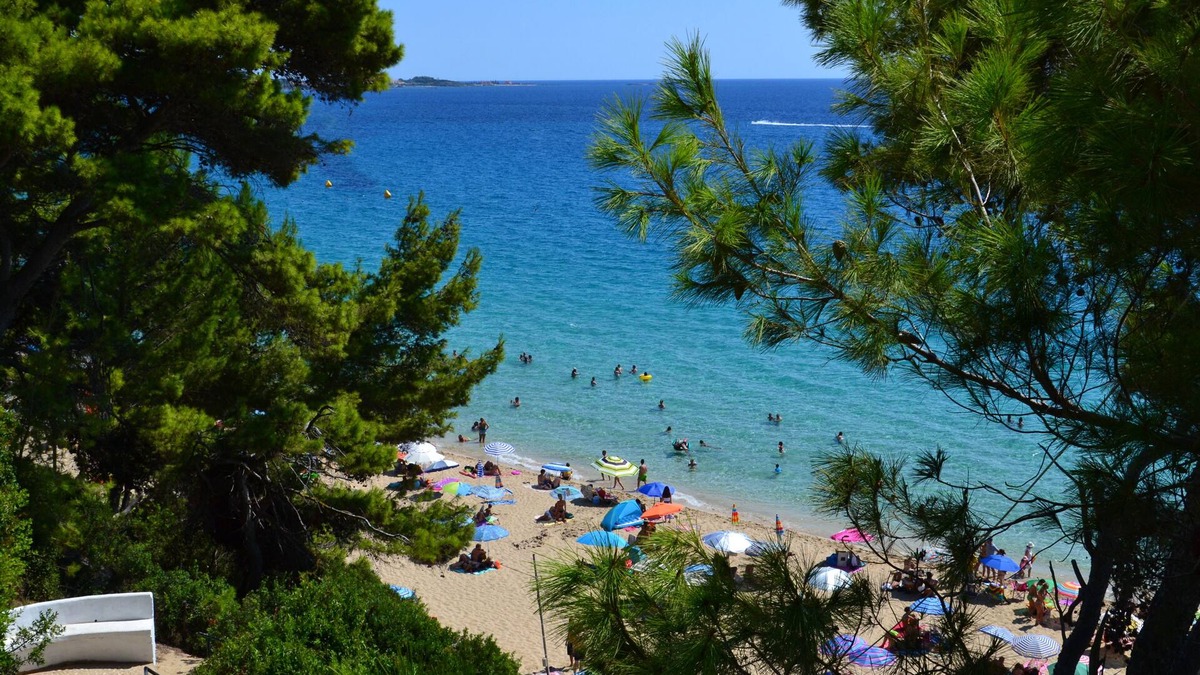 Lassi Apartment | Lassi apartments: 2 bedrooms, by Makris Gialos beach. Best Kefalonia apartments