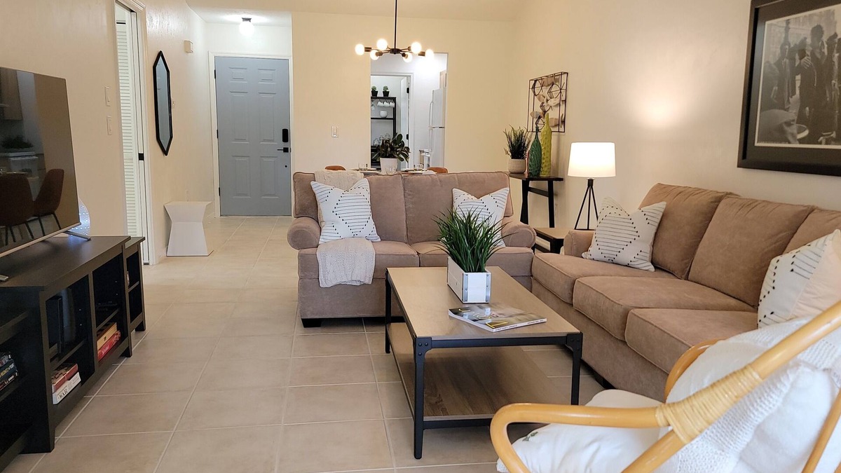 Citrus Hills Condo | LAST CHANCE 6 WEEK AVAILIBILITY WITH DISCOUNT. End Unit Condo, Sleeps 4 & Pool.