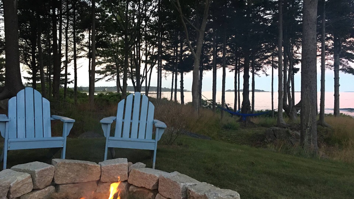 East Boothbay Apartment | Last minute deal Ocean Point OCEANFRONT with private BEACH