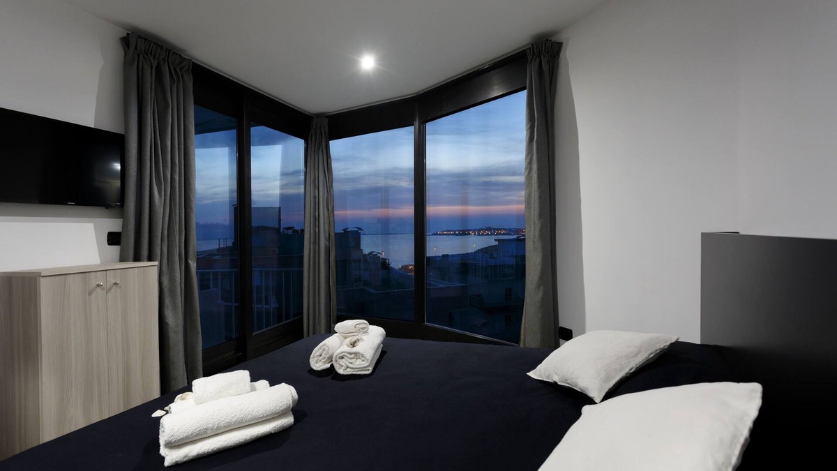 Gallipoli Apartment | LAST MINUTE DEAL - SEA FRONT PENTHOUSE GALLIPOLI SALENTO WITH 250SQM TERRACE