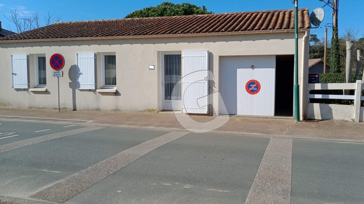 Longeville-sur-Mer House | Last Minute! Cozy Beach House for 4, 150m from Rocher Beach, Longeville-sur-Mer
