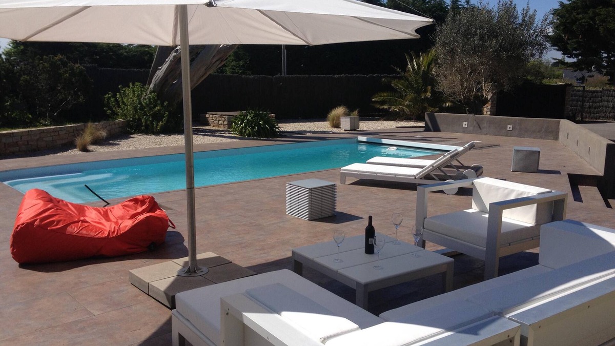 Tregunc Villa | LAST MINUTE OFFER Contemporary villa with sea view and heated pool