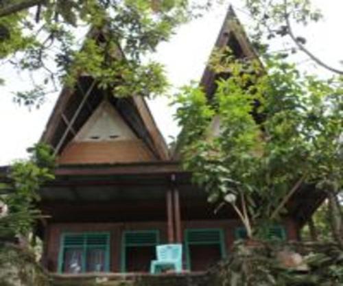 Tuk Tuk House | Laster Jony's