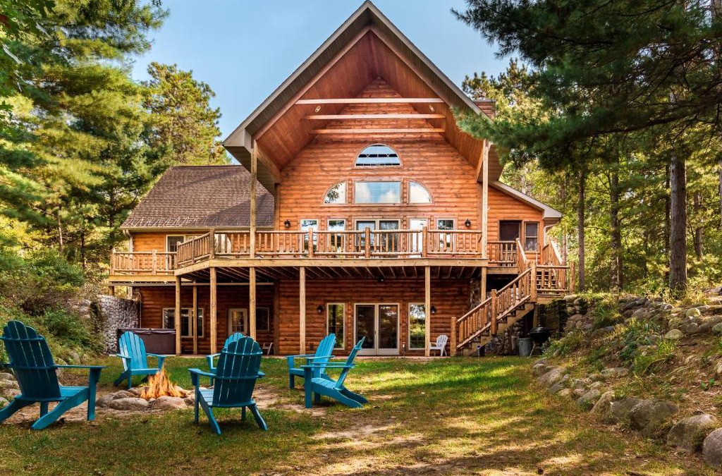 Pine River House | Lasting Memories Lodge