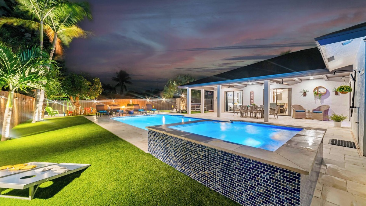 Lantana House | Late Summer Deal! Luxury Villa with Pool, Near Beach + Game Room