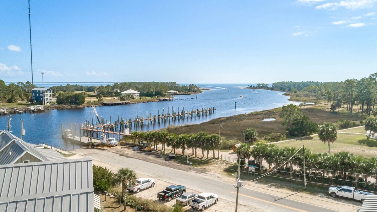 Carrabelle Condo | Lattitude Adjustment 1BR/2BA condo