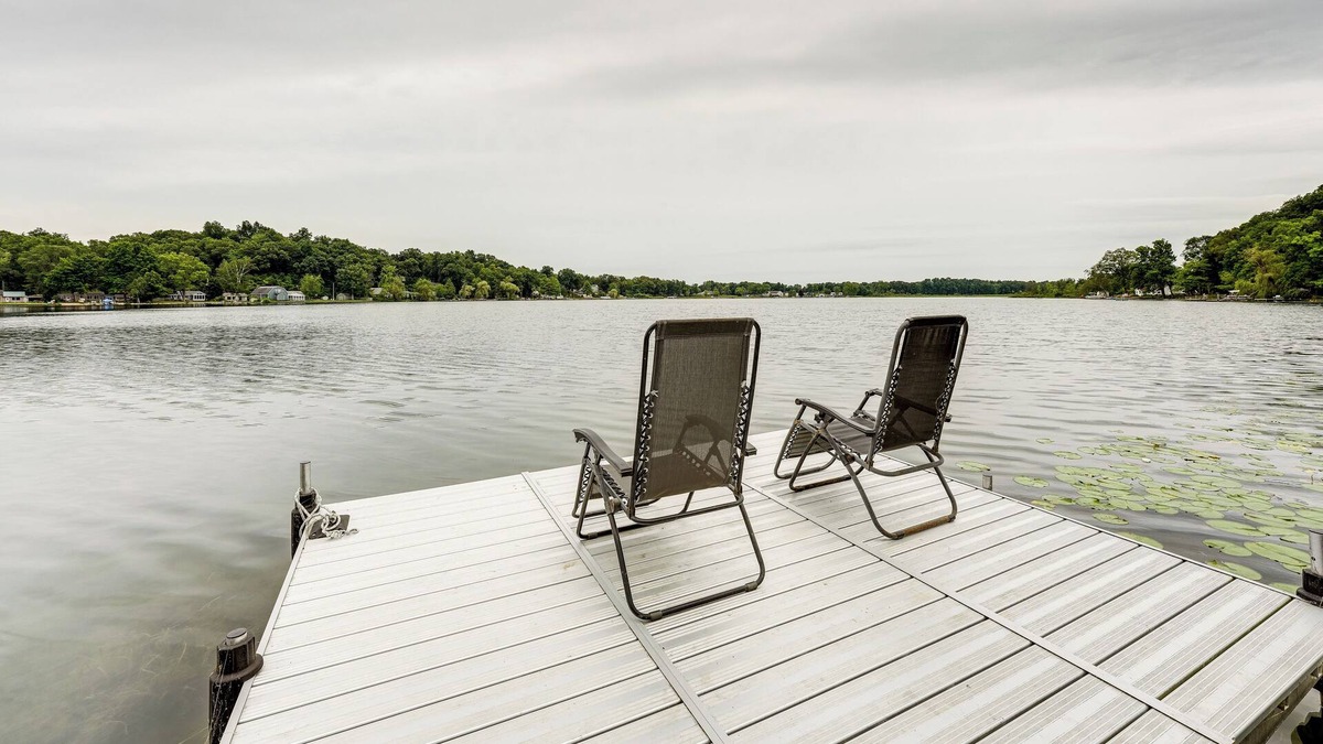 Battle Creek House | Laurabell Lakehouse: Boat Dock & Mill Lake Access!