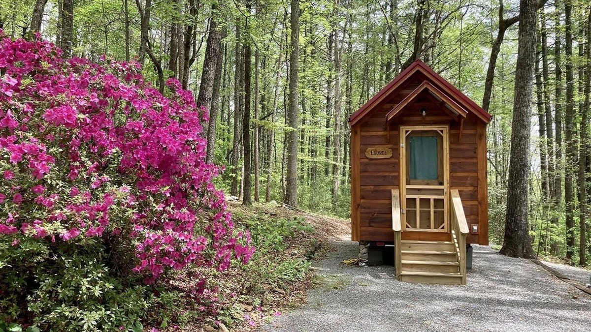 Clarkesville Cabin | Laurel Tiny Home at Bleu Canoe Campground